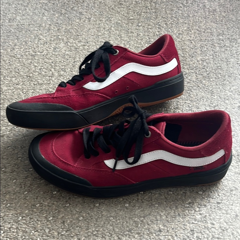 Vans Berle Pro - Men's Burgundy and Black Sneakers